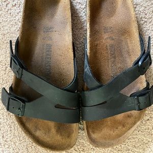 *FREE SHIPPING* Birkenstocks Yao Sandals
